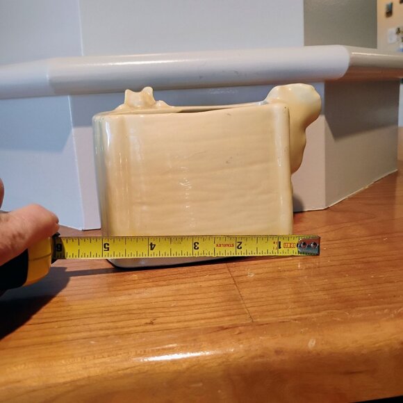 VTG Shawnee McCoy Pottery Three Little Pigs on Fence PLANTER Yellow Pencil Desk - Picture 5 of 9